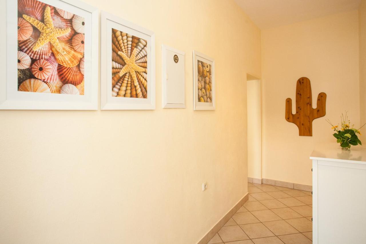 Apartments Dino Krk Town Exterior photo