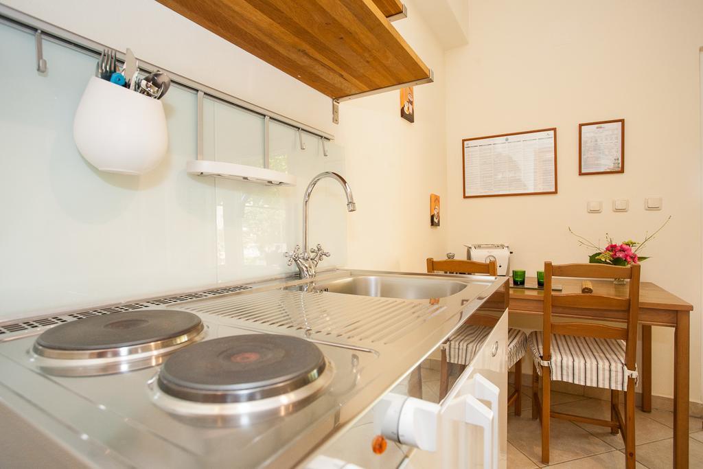 Apartments Dino Krk Town Exterior photo